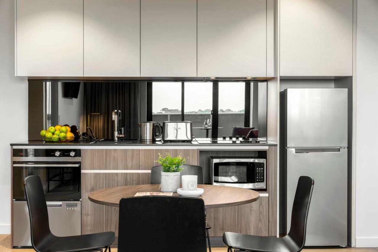 Quest Burwood East Aparthotel Екстериор снимка