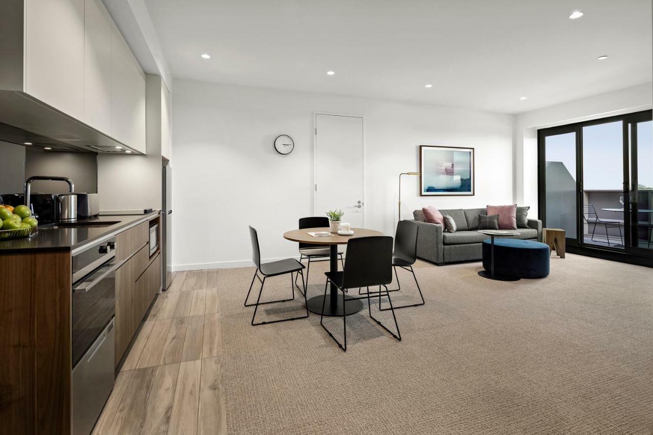 Quest Burwood East Aparthotel Екстериор снимка