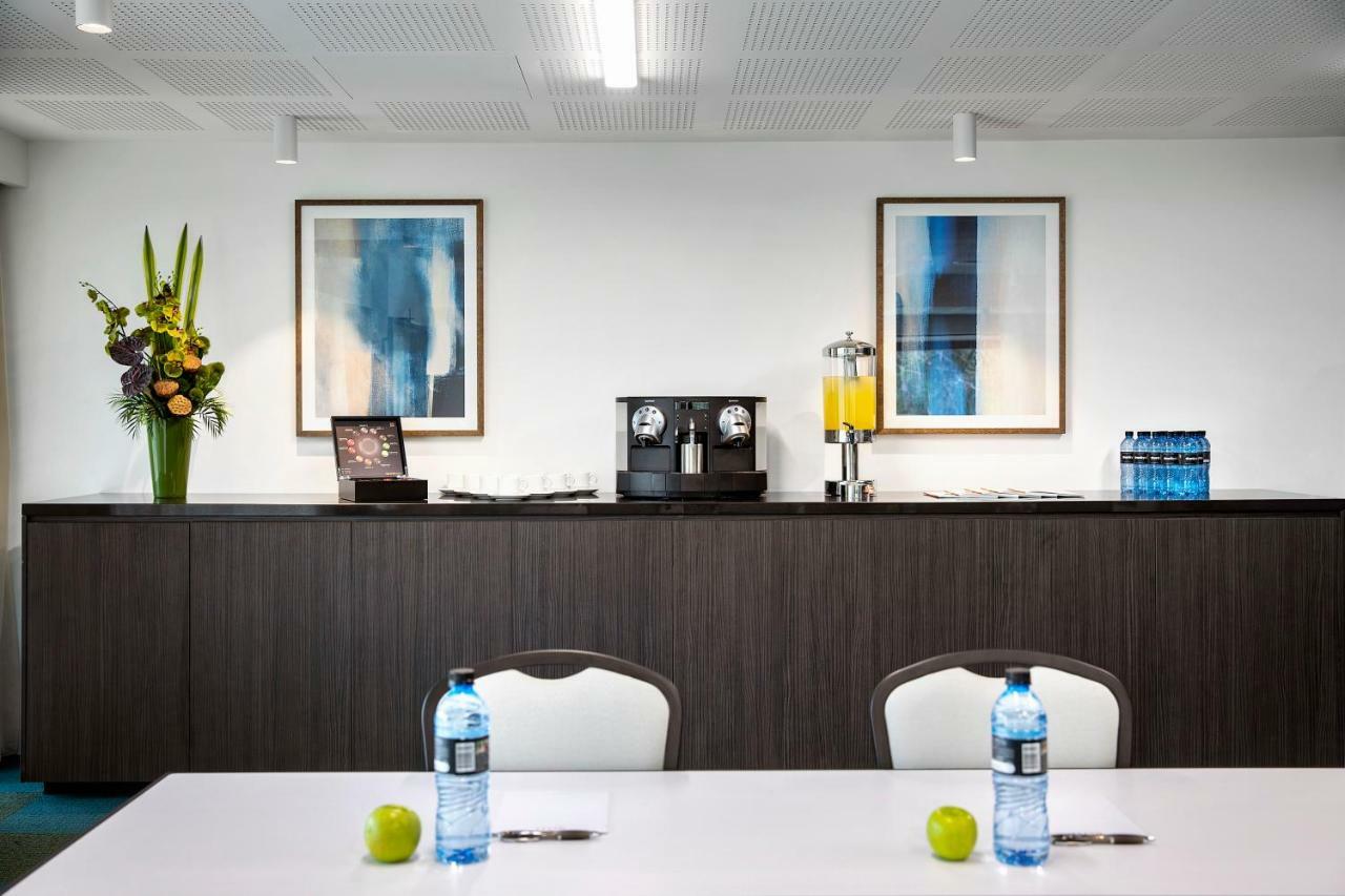 Quest Burwood East Aparthotel Екстериор снимка
